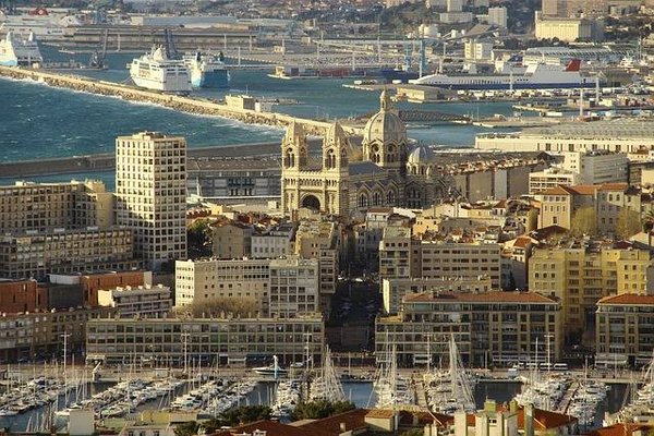 Quels sont les frais de notaire pour l'achat d'un bien immobilier de luxe à Marseille ?